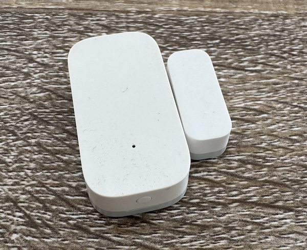 Aqara contact sensor